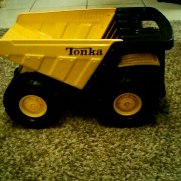 Large Tonka Dump Truck
