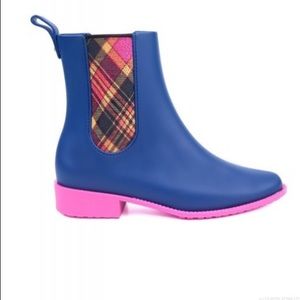 Vivienne Westwood super cute booties!!