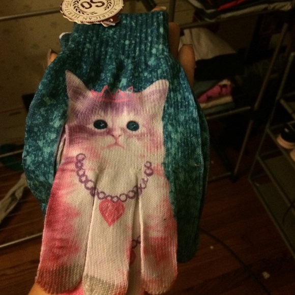 Kitty cat gloves !