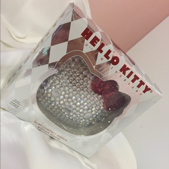 Hello Kitty Accessories - Rhinestones Hello kitty Compact Mirror 🎀