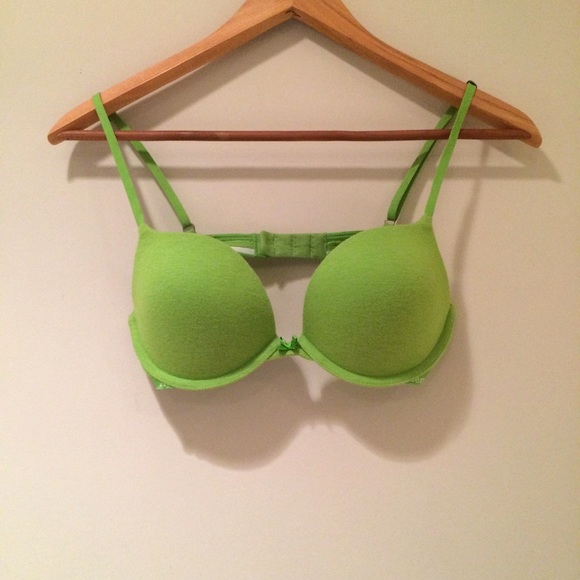 34 B t-shirt bra 💚