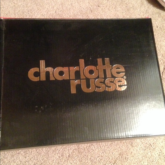 Heels - Picture 2 of 3