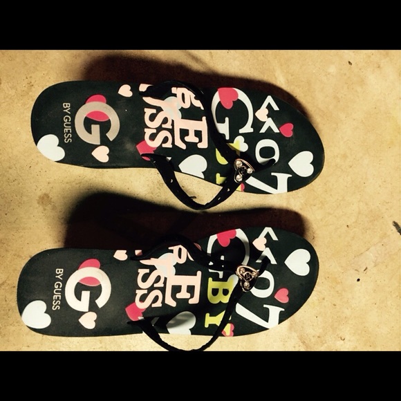 Guess high flip flops