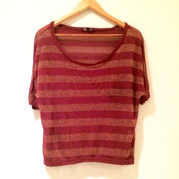 Super cute maroon and gold striped shirt ✨
