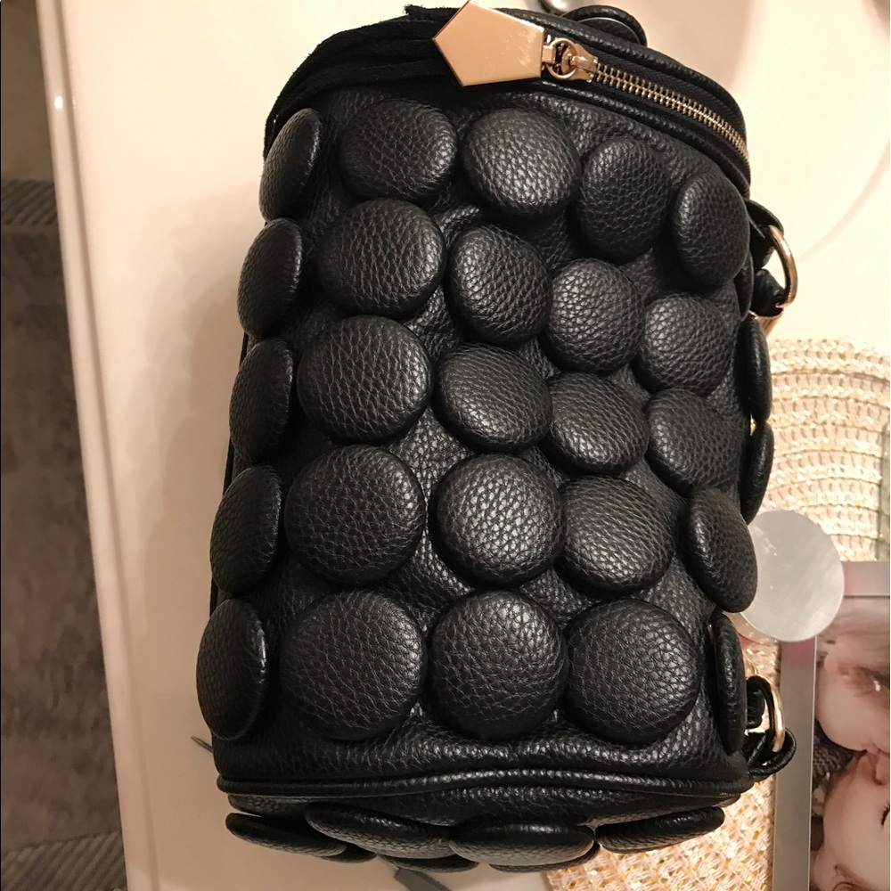Handbag - Picture 2 of 4