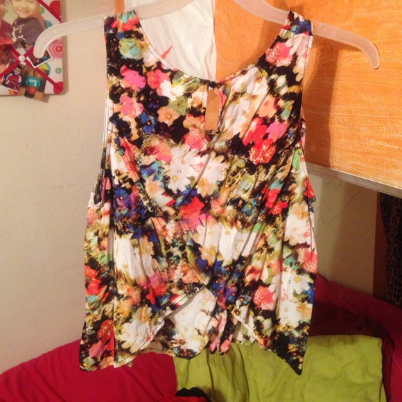 Tank - Picture 2 of 3