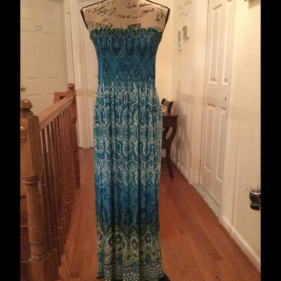 🎉Strapless Dress🎉 💥HOST PIC 6/26/2015💥