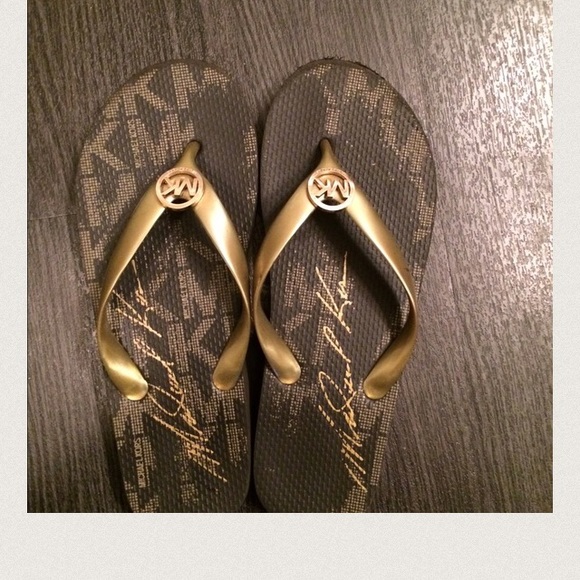 SOLD - Picture 3 of 3