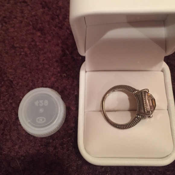 SOLD AUTHENTIC Judith Ripka Ring - Picture 3 of 4