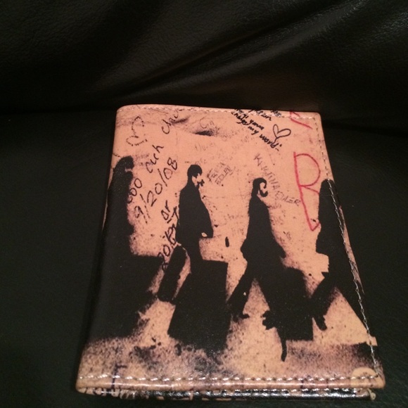 Clutches & Wallets - ID Holder