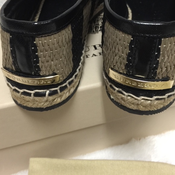 ✋🏻sold✋🏻  Authentic Burberry espadrilles - Picture 2 of 4