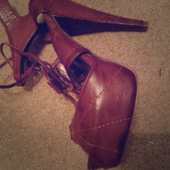 Summer ☀️Time Shoe!!! - Picture 1 of 4