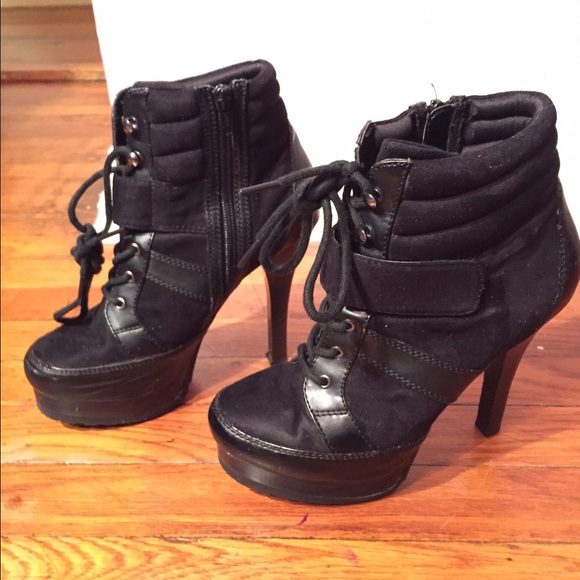 Black Boots