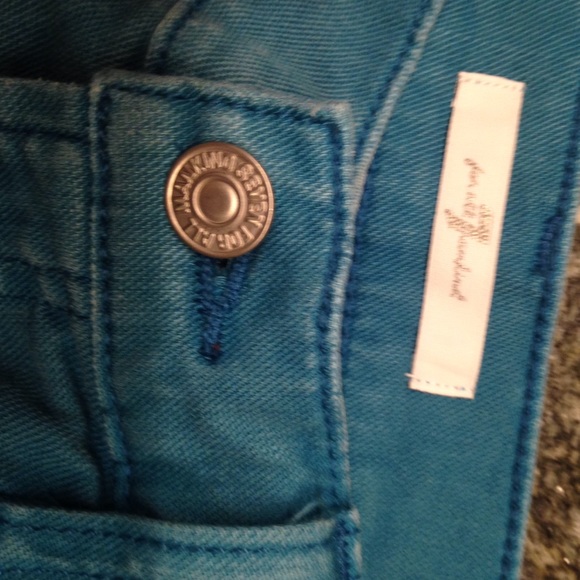 7 For All Mankind blue high waisted shorts - Picture 4 of 4