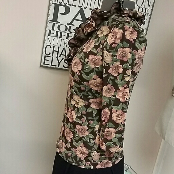 Romantic Ruffled Ralph Lauren top - Picture 2 of 4