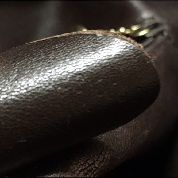 Gucci, chocolate brown leather Diana handbag - Picture 3 of 8