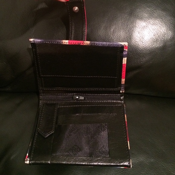 Wallet - Picture 2 of 3