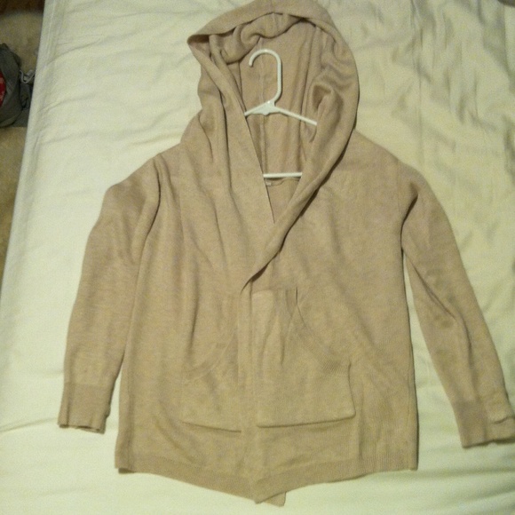 Lululemon Cabin Yogi Wrap-Oatmeal color