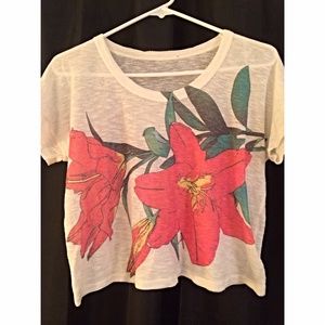 🌺Flow-y Tropical Crop Top🌺