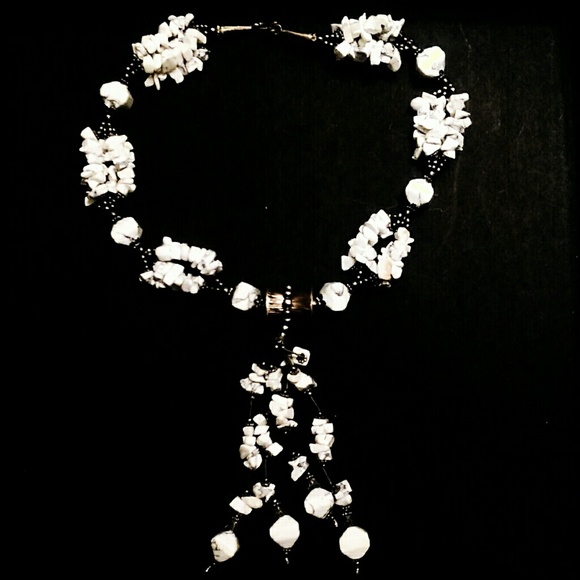 ❌Vintage Navajo White Howlite Cluster Necklace❌ - Picture 2 of 5