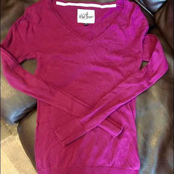 Volcom sweater