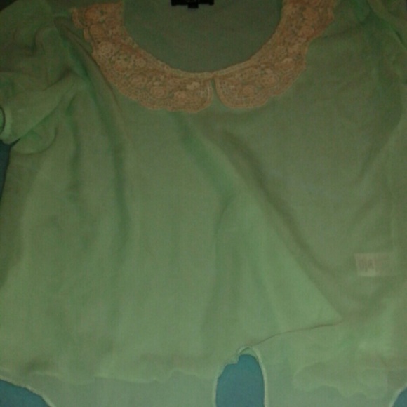Mint green blouse - Picture 1 of 1