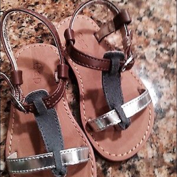 Baby Gap Girls Sandals size 5 awesome colors!