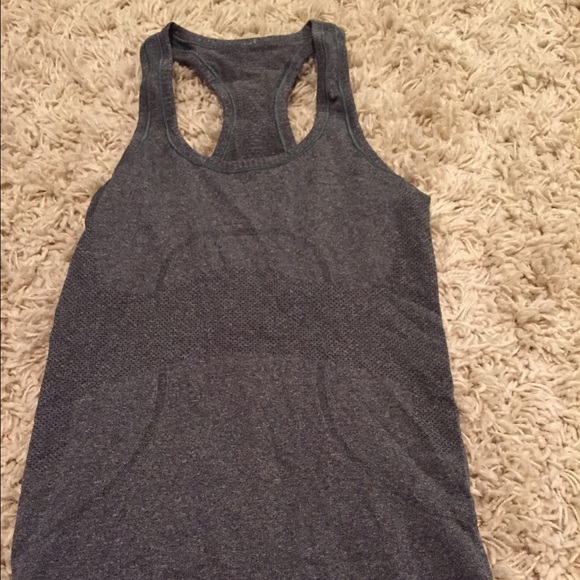 LuluLemon Top