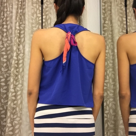 Guess, Racer Back Top - Picture 2 of 4