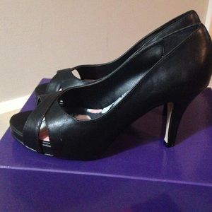 NIB MADDEN GIRL GERTIE PUMP