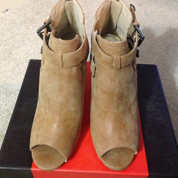 GUESS DALEY - Picture 2 of 4