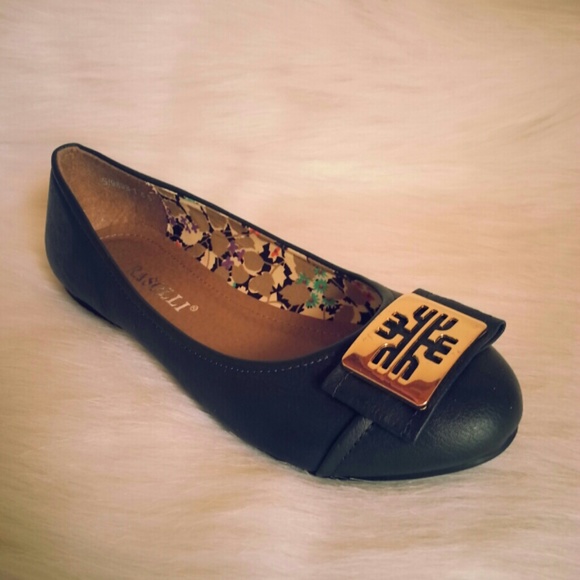 Black Gold Square Flats