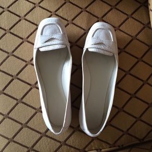 Nine West leather flats