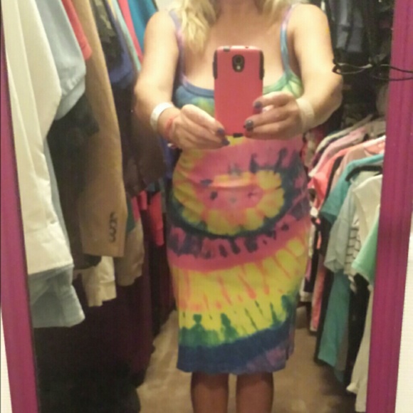 Tye dye dress from daytona worn once so cute - Picture 4 of 4