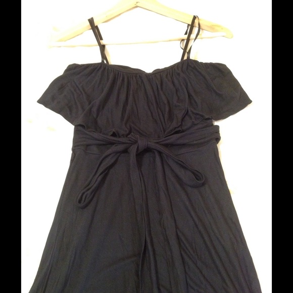 ๐๐๐ BCBGMaxaziar ๐๐๐ - Picture 2 of 3