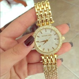 Never worn! Perfect condition! (Not sure if real)