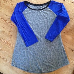 SOLD in bundle: American Eagle baseball jersey