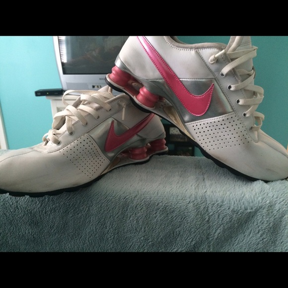 Nike shox size 8