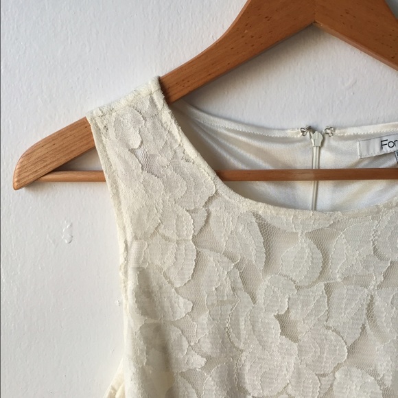🎈 Final drop 🎈NWOT Forever 21 Cream Dress