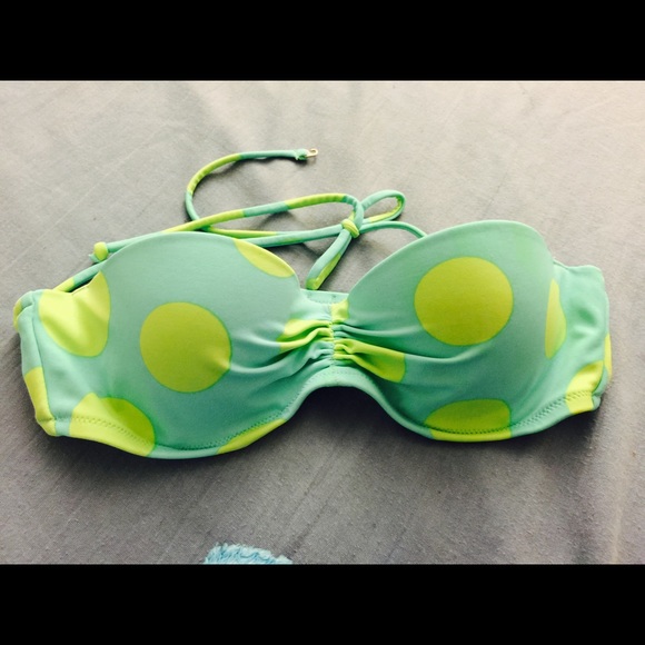 VS SWIMSUIT TOP - Picture 1 of 1