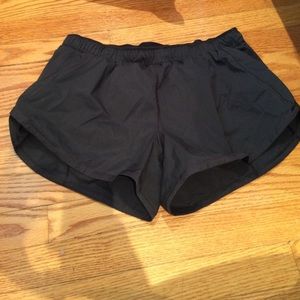 Lululemon Running short