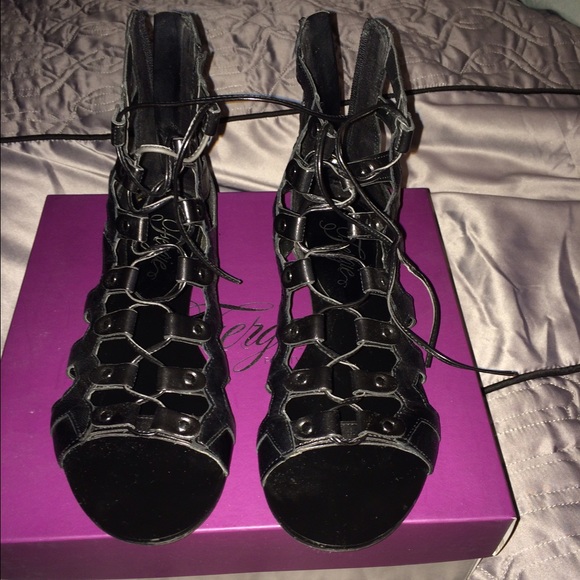 Fergie Shoes - Fergie "glow" black sandals