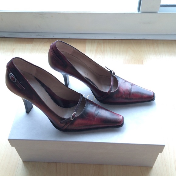 Kenneth Cole red pump - Picture 1 of 1