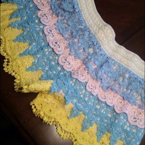 Sz. Small lace shorts