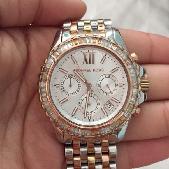 Michael khors watch - Picture 3 of 3