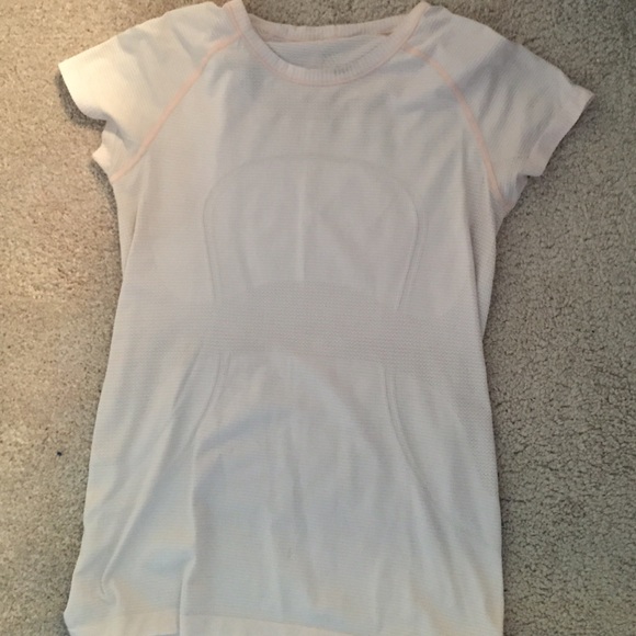 Lulu lemon light pink shirt