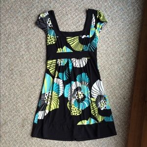 Women's dress size medium