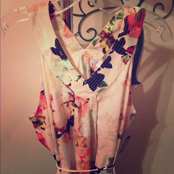 New York & Company Floral Dress