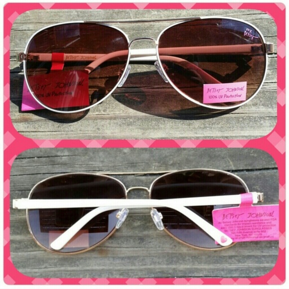 FOR @Kaythriftique SALE Betsey Johnson Aviators