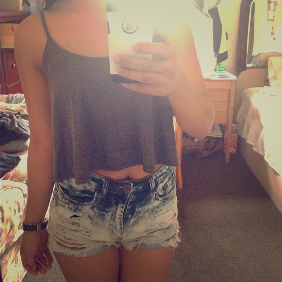Loose gray Nollie Crop Top